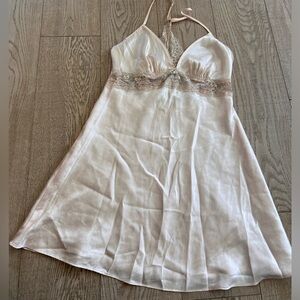 Lines Donatella pale pink Elegant Lace Trim Nightgown size small